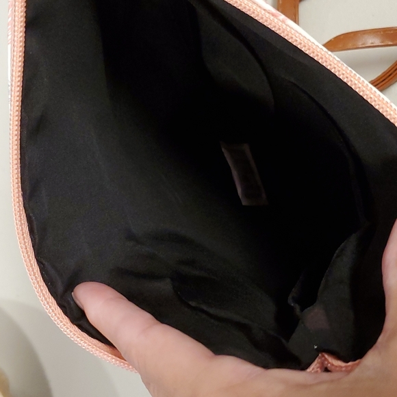 Flamingo and feather design cross body clutch Summer Travel Tropical Make up NWT - Picture 4 of 6